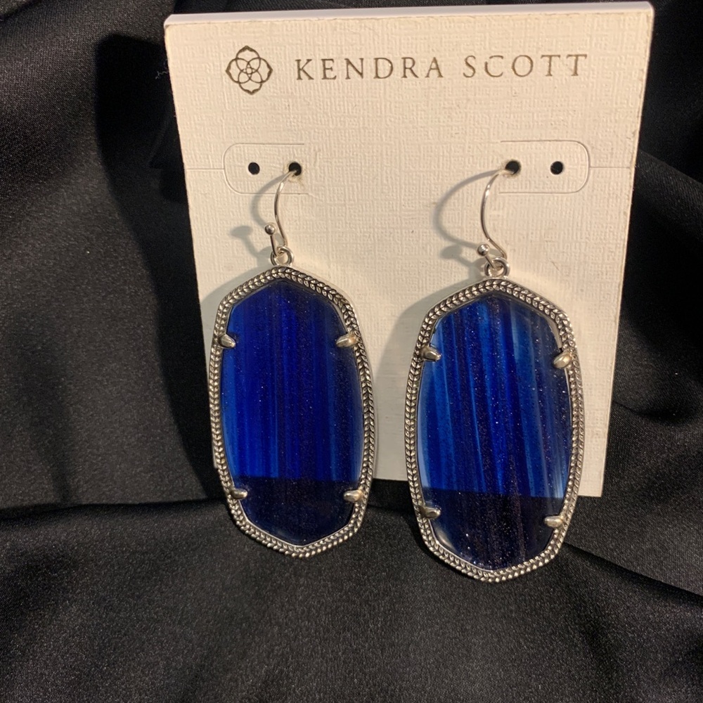 Kendra Scott Navy Dusted earrings